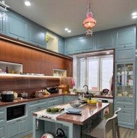 Cần Cho Thuê Ch Richmond Nguyễn Xí, 1Pn= 10 Triệu, 2Pn= 12 Triệu, 3Pn= 16 Triệu. Liên Hệ: 0775 929 302