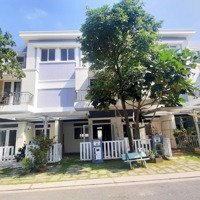 Bán Nhà Phố Vườn 1 Trệt 2 Lầu Giá Bán 5,4Tỷ, Sổ Hồng Trao Tay, Nh Hỗ Trợ 70%, Bớt Lộc Cho Kh Thiện Chí