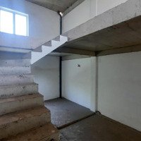 Bán Nhà Phố Vườn 1 Trệt 2 Lầu Giá Bán 5,4Tỷ, Sổ Hồng Trao Tay, Nh Hỗ Trợ 70%, Bớt Lộc Cho Kh Thiện Chí