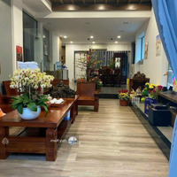 Rẻ Hơn Thị Trường 5 Tỷ! Biệt Thự Siêu Đẹp Ngay Ubnd Q9 Cũ - 12X20M - Trệt 2 Lầu - Giá Chỉ 21,5 Tỷ