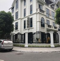 Tôi Cần Cho Thuê Bt Nguyễn Thị Định-Đỗ Quang,Diện Tích210M2*4 Tầng,Mặt Tiền14M, Thang Máy Mới Toanh, 70 Triệu/Th