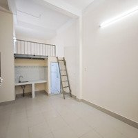 Phòng Gác Cao, Rộng 30M2 - Ngay Đh Gtvt - Làng Tăng Phú Giao Lê Văn Việt
