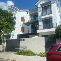 Hạ Giá Mạnh 3 Tỷ, Bán Ngay Căn Biệt Thự Vip Kdc Gia Hoà, 1 Trệt 2 Lầu Full Nội Thất, Nhà Mới Đẹp.