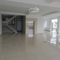 Cho Thuê Tòa Nhà Góc 2 Mặt Tiền Kdc Him Lam, Q. 7 226M2 180 Triệu/Tháng