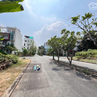Cực Hiếm! Bán Khuôn Đất Góc 2Mt Gần Sông, Đối Diện Công Viên, Q2, Dt: 8X20M, Chỉ 180 Triệu/M2