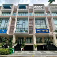Tầng Trệt 7X12M Sàn, Giá Tốt 13 Triệu, Có Thang Máy, Hầm Để Xe