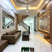 Trung Tâm Quận Ngõ Thông Kinh Doanh Online Nhà Đẹp 4 Tầng 5 Ngủ Full Nội Thất!