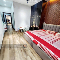 Bán Gấp Nhà Phố Yên Lạc Khu Phố Víp Nhất Hai Nà Trưng Diện Tích 60M 5 Tầng Thang 18,8 Tỷ.