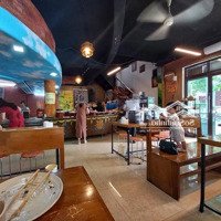 Cho Thuê Nhà Mặt Phố Hai Bà Trưng, Lô Góc, Diện Tích 180M2 X 2 Tầng, View