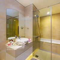 Cho Thuê Căn Hộ 2 Phòng Ngủ Giá Bán 10 Triệu Oriental Plaza, Tân Phú. Nhà Đẹp