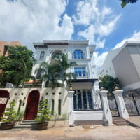 Cần Bán Gấp Căn Biệt Thự Khu Mỹ Hưng Vớidiện Tích155M2 Nhà Có Nội Thất. Giá Cần Bán Nhanh
