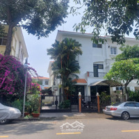 Cần Bán Gấp Căn Biệt Thự Khu Mỹ Hưng Vớidiện Tích155M2 Nhà Có Nội Thất. Giá Cần Bán Nhanh