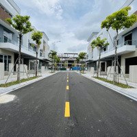 Nhà Phố 3 Tầng Tại Cách Trung Tâm Hành Chính Công 300M