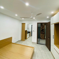 Chính Chủ Cho Thuê Phòng Đẹp Khép Kín Đầy Đủ Nội Thất, Phố Cự Lộc (Cạnh Royal City)