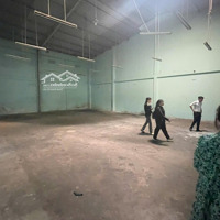 Cho Thuê Kho 330M2 Nhà Xưởng Tại Lũy Bán Bích, 40 Triệu, 330M2, Giá Ưu Đãi