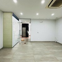 Cho Thuê Nhà Phố Phú Mỹ Vạn Phát Hưng Có Thang Máy 50 Triệu/Tháng Sàn Trống Suốt