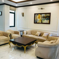 Cho Thuê Biệt Thự Vinhomes Golden River Ba Son, 180 Triệu, 225M2, 4 Phòng Ngủ Đầy Đủ Nội Thất