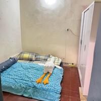 Cho thuê căn hộ Tập thể tầng 3, 70m2, 2 tầng, 2 ngủ, 1 vệ sinh, 5 Triệu/tháng