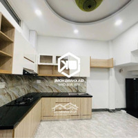 Cho Thuê Dài Hạn Nhà Nguyên Căn 3 Tầng 4 Phòng Ngủ Phù Hợp Spa, Văn Phòng, Gia Đình.