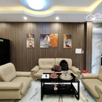 Bán Nhà Bồ Đề 45M2* 5 Tầng* 8.9 Tỷ, Full Nội Thất, View Hồ