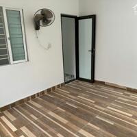 N2957. C.H.O T.H.U.Ê N.H.À lô góc tại Văn Cao