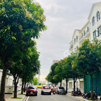 Bán Nhà Mặt Phố Tại Vinhomes Grand Park, 16,5 Tỷ, 243,6M2, Hàng Hiếm Giá Tốt