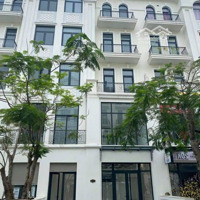 Bán Nhà Mặt Phố Tại Vinhomes Grand Park, 16,5 Tỷ, 243,6M2, Hàng Hiếm Giá Tốt