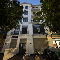 Bán Nhà Mặt Phố Tại Vinhomes Grand Park, 16,5 Tỷ, 243,6M2, Hàng Hiếm Giá Tốt