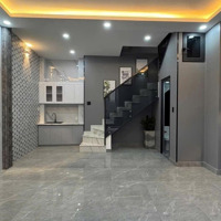 Siêu Phẩm Luxury Q11 Lên Sóng Tìm Chủ Nhân Mới