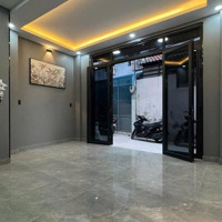 Siêu Phẩm Luxury Q11 Lên Sóng Tìm Chủ Nhân Mới