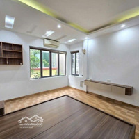 Bán Nhà Việt Hưng 40M,4Ngủ,Lô Góc,Hai Thoáng,Gần Ô Tô,5Xty