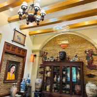 Bán Bt Sân Vườn Phố Ngọc Hà, Lô Góc Otodiện Tích105M2, 5 Tầng,Mặt Tiền7.1M, Giá 29 Tỉ Kd Homestay, Cafe Vườn
