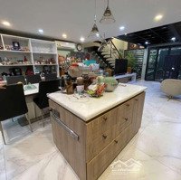 Siêu Phẩm Tây Hồ - Mặt Ngõ To Như Mặt Phố - Biệt Thự 2 Tầng - 2 Thoáng - Ô Tô Tránh - Kinh Doanh