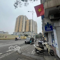 Gần Phố 10M - Ngọc Khánh - Ba Đình - Diện Tích: 40M2/4Tầng/3,5M Mt/Giá: Nhỉnh 11 Tỷ