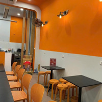 Cho Thuê Nhà Mặt Phố Nguyễn Khang, Diện Tích 70M X 5 Tầng, Mặt Tiền 5M, Giá Thuê 20 Triệu/Tháng