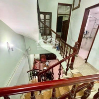Cho Thuê Nhà Số 6, Ngõ 381/55/4 Nguyễn Khang. 52M2 * 4 Tầng Ngay Sát Đô Thị Mới Dịch Vọng