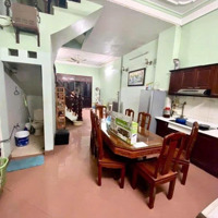 Cho Thuê Nhà Số 6, Ngõ 381/55/4 Nguyễn Khang. 52M2 * 4 Tầng Ngay Sát Đô Thị Mới Dịch Vọng
