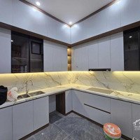 Chính Chủ Bán Gấp Nhà Số 2 Ngõ 79 Phố Tam Khương 45M 5 Tầng Mặt Tiền 4.1M 1 Nhà Ra Phố Oto Vào Nhà