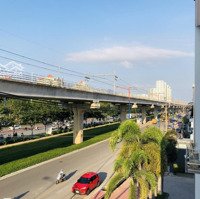 Định Cư Nước Ngoài Chủ Cần Bán Gấp - Lô Đất Mặt Tiền Xa Lộ Hà Nội. Phường Thảo Điền