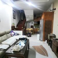 Nhà Cạnh chợ Hàng Da 45M2 6 Tầng 17.3 Tỷ 2 Thoáng Trươc Sau Cách 1 nhà ra phố
