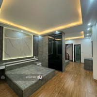 Bán Nr Hoàng Hoa Thám, 8,3 Tỷ, 40M2, Giá Siêu Hời Tại Tây Hồ, Hà Nội, 2 Bước Ra Ô Tô Tránh Nhau