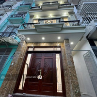 Bán Nr Hoàng Hoa Thám, 8,3 Tỷ, 40M2, Giá Siêu Hời Tại Tây Hồ, Hà Nội, 2 Bước Ra Ô Tô Tránh Nhau