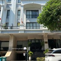 Cần Bán Nhà Gấp -- Giá Tốt Do Đang Kẹt Ngân Hàng