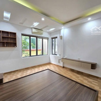 Cho Thuê Nhà Riêng Tại 293 Thạch Bàn, 80 Triệu/Th, 230M2, 4 Phòng Ngủ 3 Vệ Sinh Đầy Đủ Nội Thất