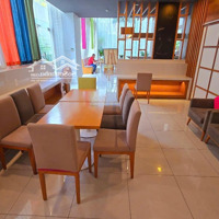 Cho Thuê Mặt Bằng 90M2 Vị Trí Siêu Đẹp Mặt Tiền Khách Sạn Quận 3