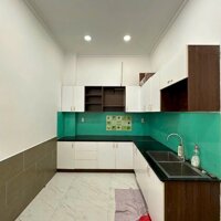Sang gấp căn nhà tại Dạ Nam, Quận 8.Giá 4,5 tỷ/DT: 60m2. Sổ chính chủ. 1 trệt 2 lầu