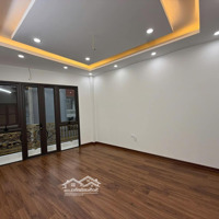 Siêu Phẩm Nhà Phân Lô Phùng Chí Kiên,6T Thang Máy, Nhà Mới Đẹp Ở Ngay,Chỉ Hơn 14 Tỷ