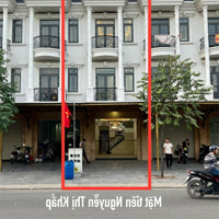 Giảm 400 Triệu. Bán Gấp Mặt Tiền Kinh Doanh Nguyễn Thị Khắp Vỉa Hè 10M Nhà Hoàn Công 3 Tầng