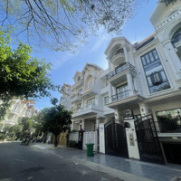 Cho Thuê Biệt Thự Kđt Himlam Quận 7 Dt: 10X20M Full Nội Thất Cao Cấp Giá: 75 Triệu Liên Hệ: 0931353298