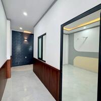 Bán gấp nhà gần bên cây xăng 75. 5x18. Gần chợ trường. Sổ riêng thổ cư. 1ty930.